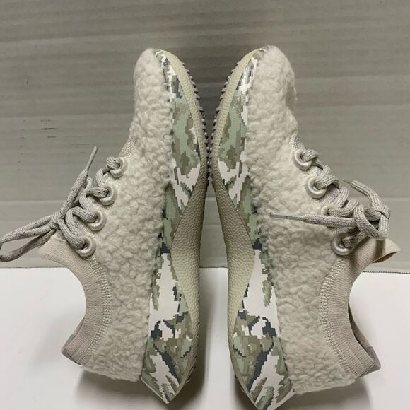 Allbirds Womens  6 Natural White Cloud Pixel Wool Dasher Fluff Sneaker Shoes - Picture 2 of 8